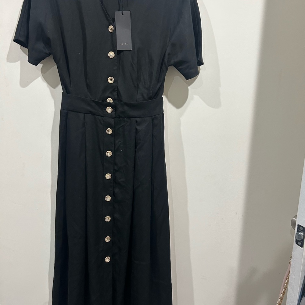 VETTA Black Dress Button Dress size 0    2 piece